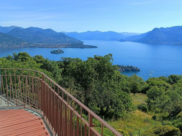 casa indipendente in vendita a Stresa in zona Someraro