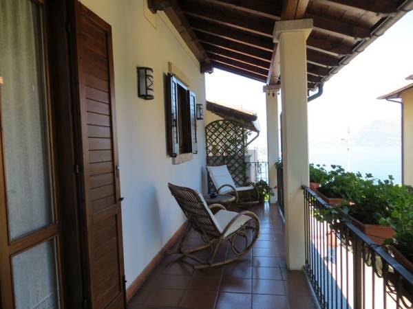casa indipendente in vendita a Stresa