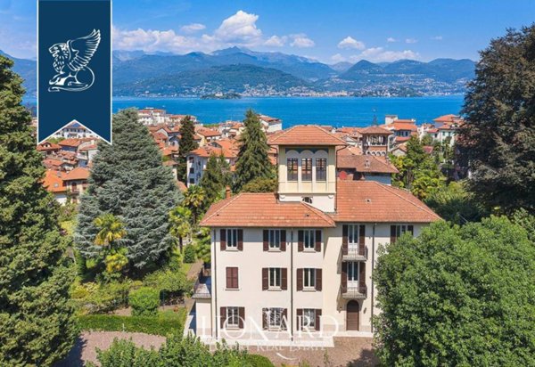 casa indipendente in vendita a Stresa