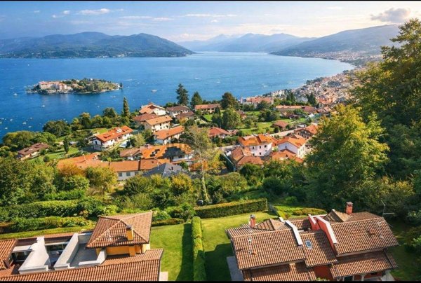 casa indipendente in vendita a Stresa