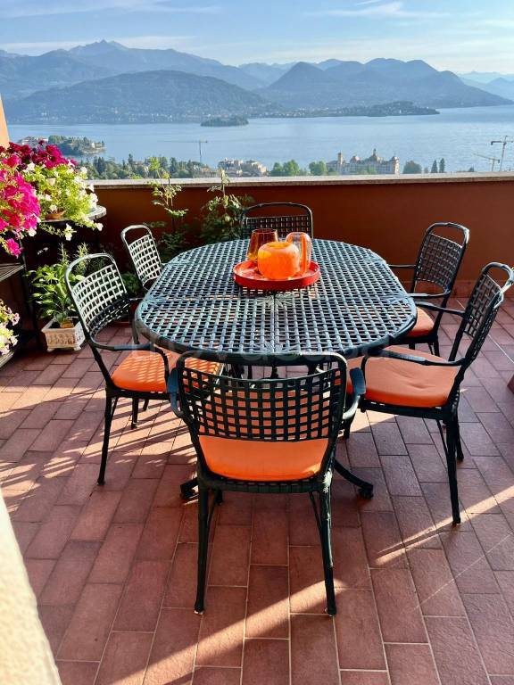 appartamento in vendita a Stresa
