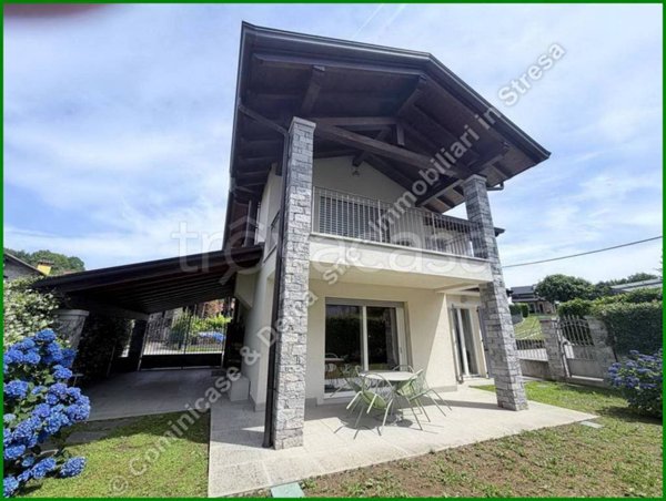 casa indipendente in vendita a Stresa in zona Mottarone