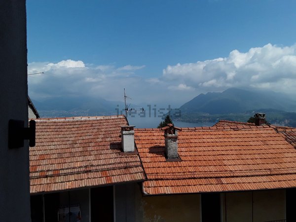 appartamento in vendita a Stresa in zona Brisino