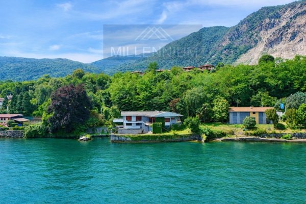 casa indipendente in vendita a Stresa in zona Mottarone