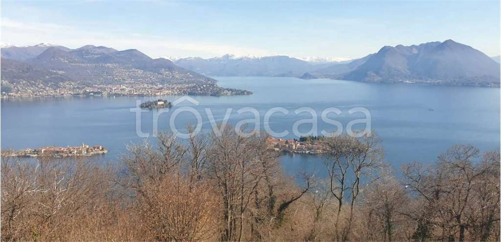 negozio in vendita a Stresa in zona Someraro