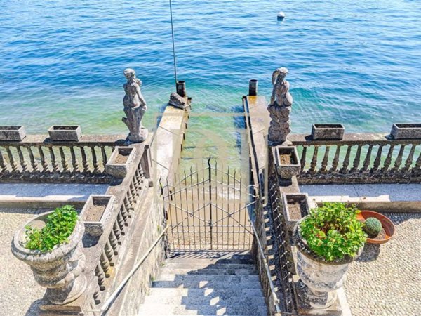casa indipendente in vendita a Stresa