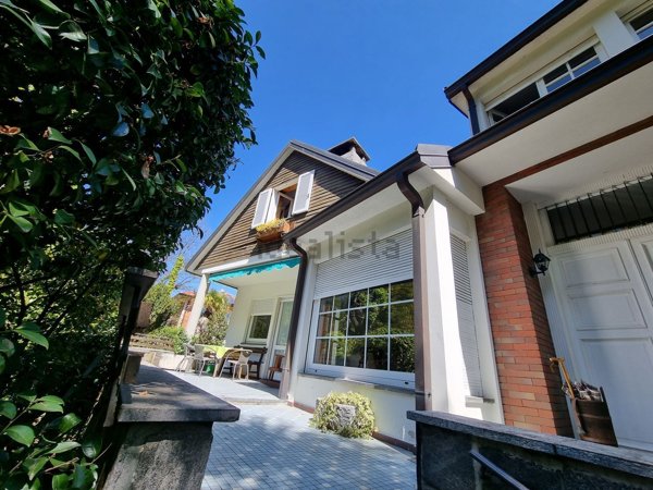casa indipendente in vendita a Stresa