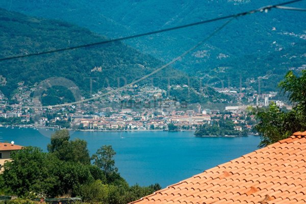 casa indipendente in vendita a Stresa in zona Magognino