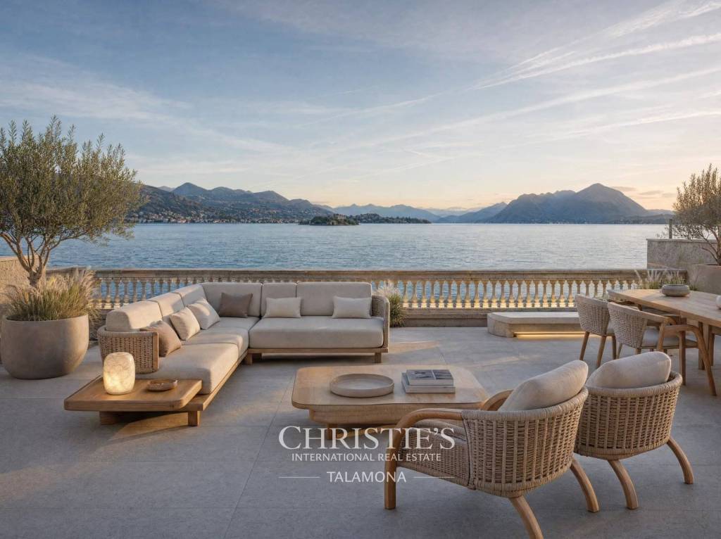 casa indipendente in vendita a Stresa