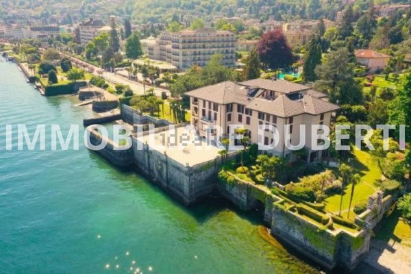appartamento in vendita a Stresa in zona Binda