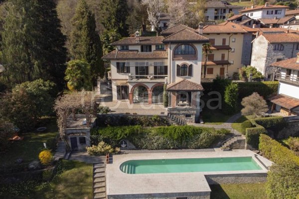 casa indipendente in vendita a Stresa