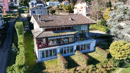 casa indipendente in vendita a Stresa in zona Isola Bella