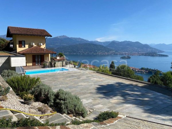 casa indipendente in vendita a Stresa in zona Someraro