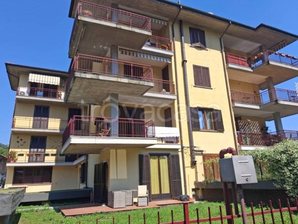 appartamento in vendita a Stresa in zona Carciano