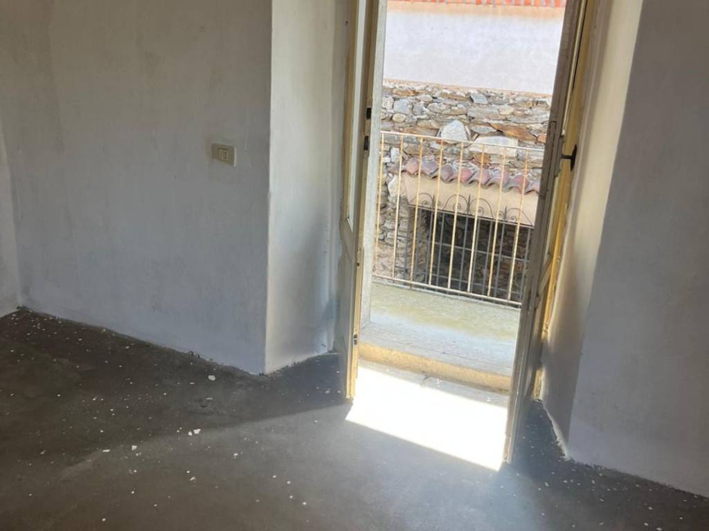 appartamento in vendita a Stresa in zona Carciano