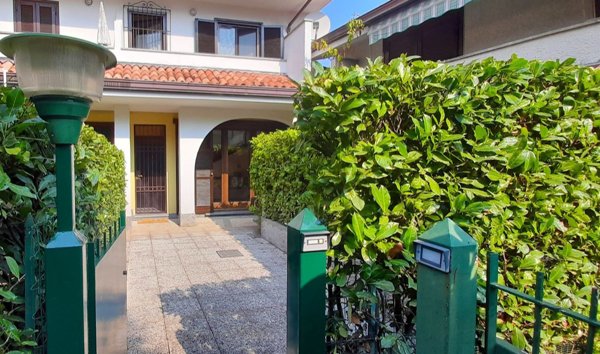 appartamento in vendita a Stresa in zona Binda