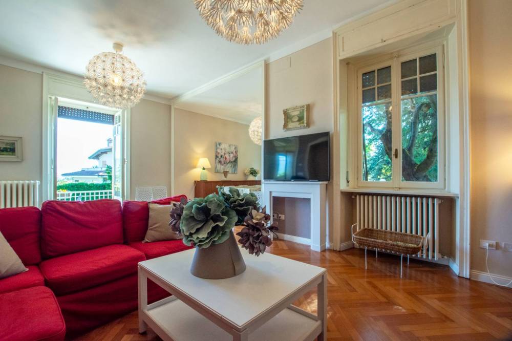 casa indipendente in vendita a Stresa in zona Carciano