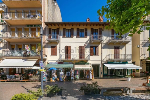 appartamento in vendita a Stresa in zona Binda
