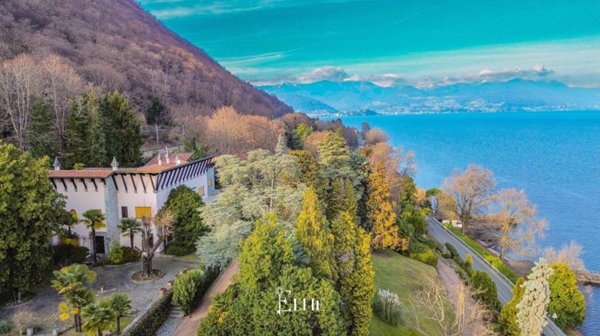 casa indipendente in vendita a Stresa