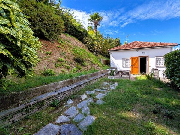 casa indipendente in vendita a Stresa in zona Someraro