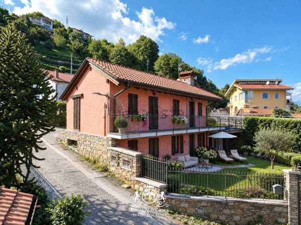 appartamento in vendita a Stresa in zona Someraro