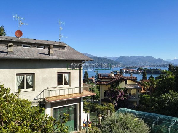 appartamento in vendita a Stresa in zona Carciano