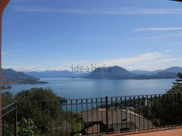 appartamento in vendita a Stresa in zona Someraro