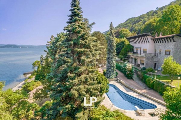 casa indipendente in vendita a Stresa in zona Binda