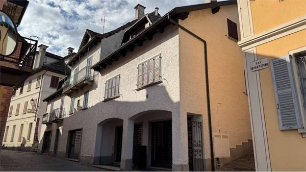 appartamento in vendita a Toceno
