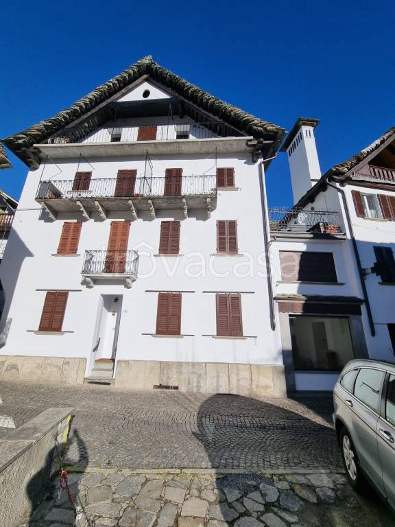 appartamento in vendita a Toceno