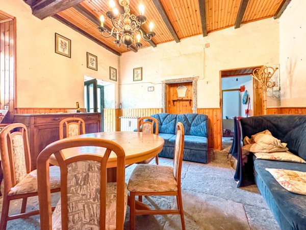 casa indipendente in vendita a Trarego Viggiona