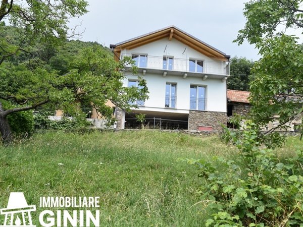 casa indipendente in vendita a Trarego Viggiona