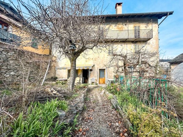 casa indipendente in vendita a Trarego Viggiona