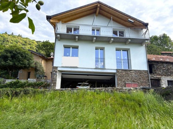 casa indipendente in vendita a Trarego Viggiona