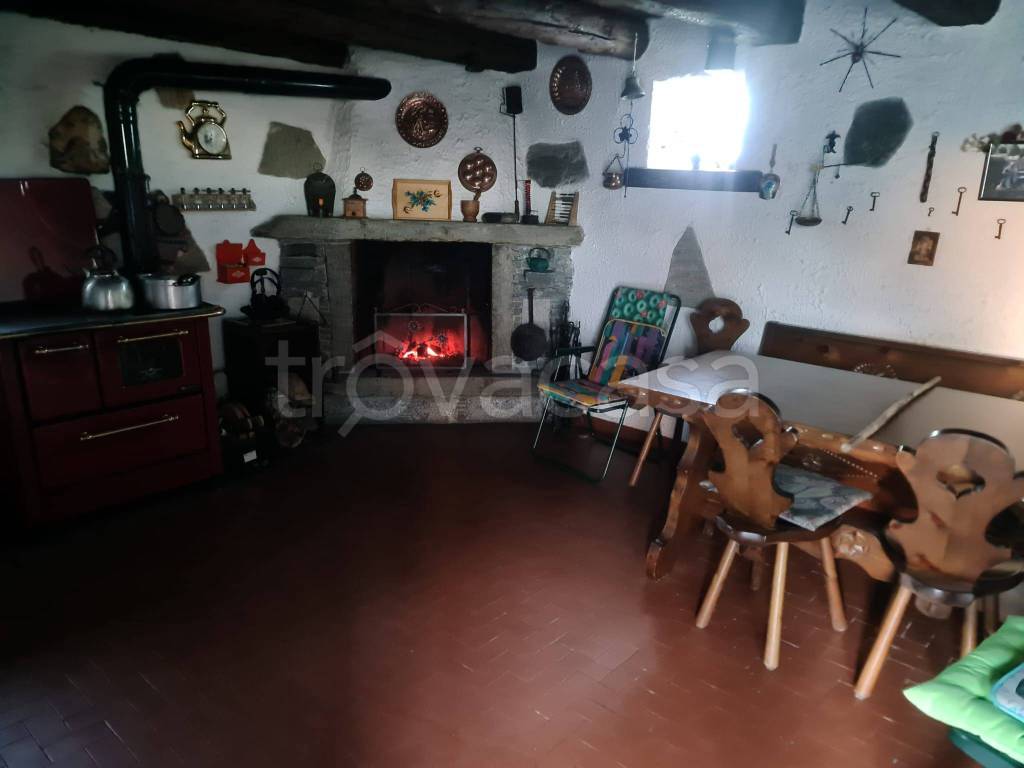 appartamento in vendita a Trarego Viggiona