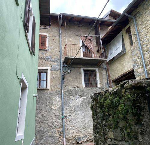 casa indipendente in vendita a Trarego Viggiona