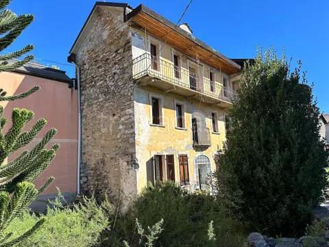 casa indipendente in vendita a Trarego Viggiona in zona Viggiona