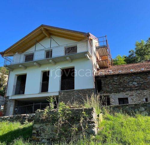 casa indipendente in vendita a Trarego Viggiona