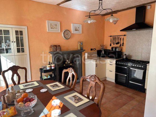 casa indipendente in vendita a Trarego Viggiona