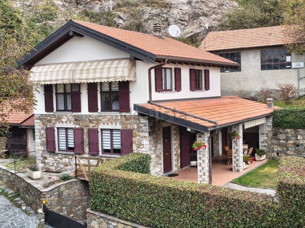 casa indipendente in vendita a Trarego Viggiona