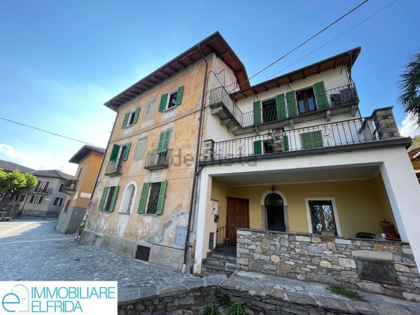 casa indipendente in vendita a Trarego Viggiona in zona Viggiona