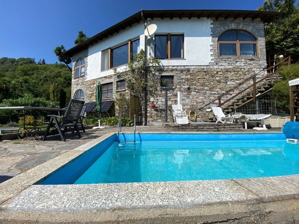 casa indipendente in vendita a Trarego Viggiona