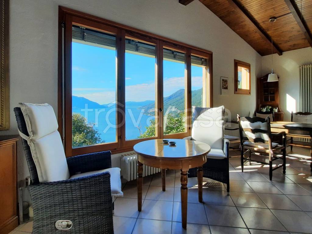 casa indipendente in vendita a Trarego Viggiona