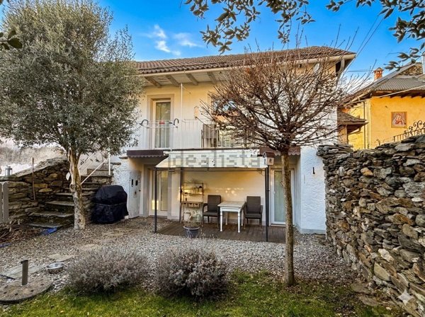 casa indipendente in vendita a Trarego Viggiona