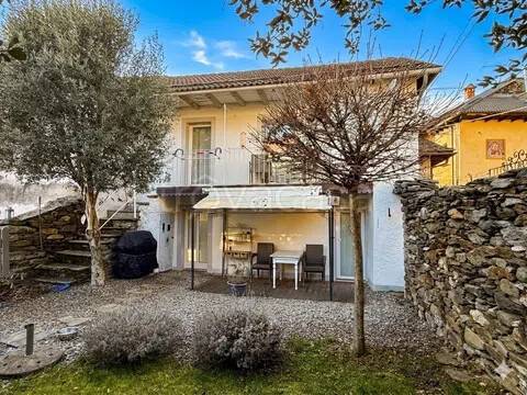 casa indipendente in vendita a Trarego Viggiona in zona Viggiona
