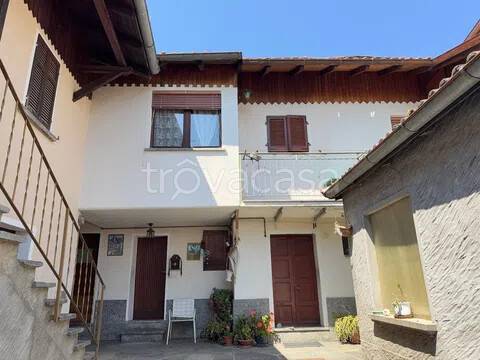 casa indipendente in vendita a Trarego Viggiona in zona Viggiona
