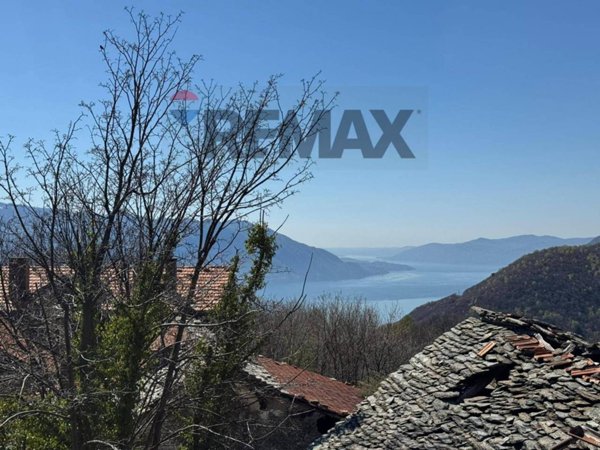 casa indipendente in vendita a Trarego Viggiona