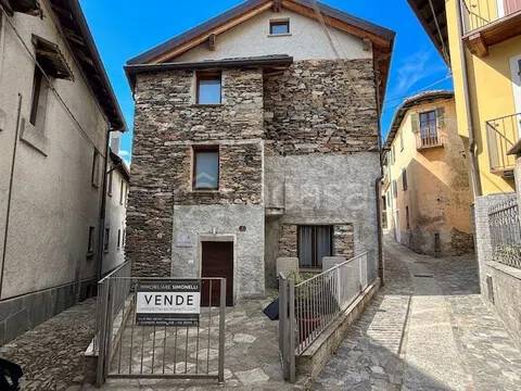 casa indipendente in vendita a Trarego Viggiona in zona Viggiona
