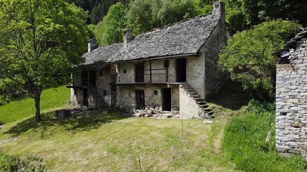 casa indipendente in vendita a Trasquera