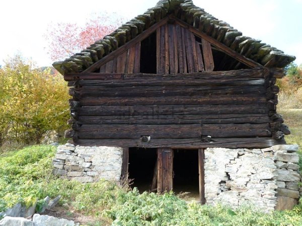 appartamento in vendita a Trasquera